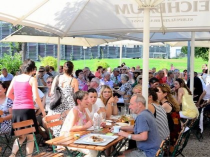 Фото: Biergarten im Schlossgarten